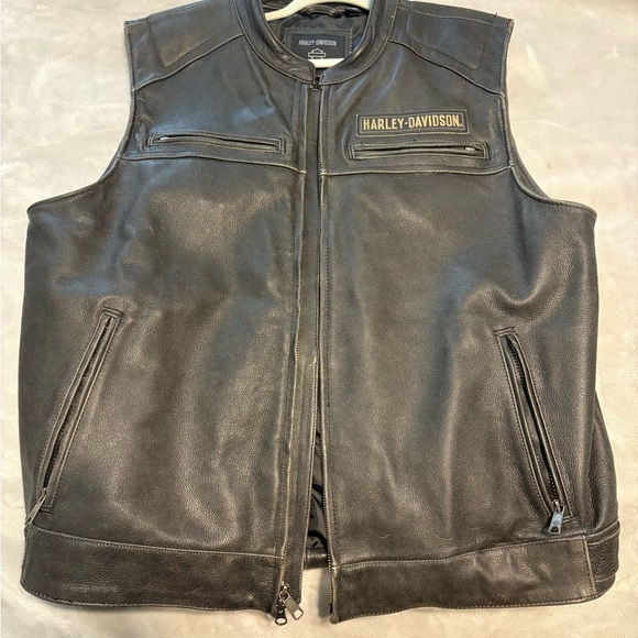 Harley-Davidson Men's Black Leather Vest - Picture 1 of 5